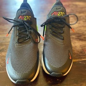 Air Max 270